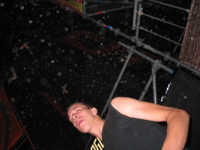 Schliessen von Donauinselfest 2005 038.jpg